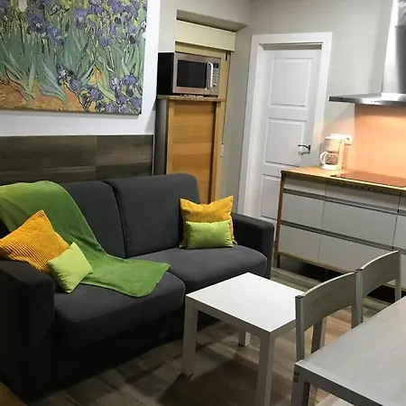 Bonito Apartamento Junto A Paseo De La Bomba